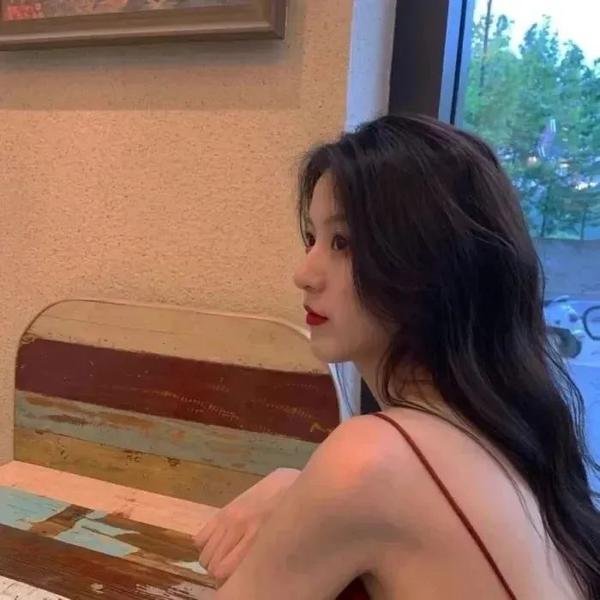 红伶歌女